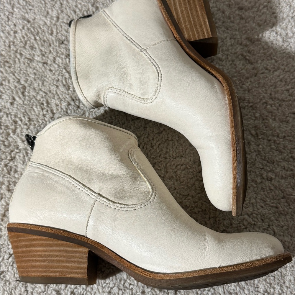 Sofft Aisley Beige Leather Ankle Boots Leather Zip Booties Size 6.5 - Picture 8 of 13